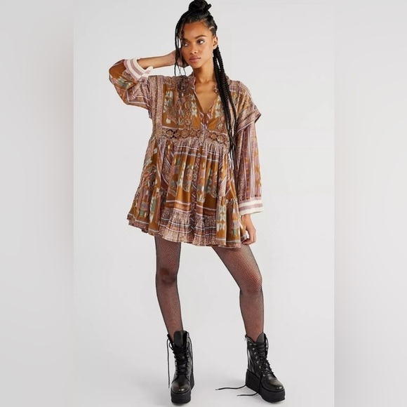 Free People Sz M Augustine Mini Dress Embroidered Babydoll Pockets - Picture 1 of 12